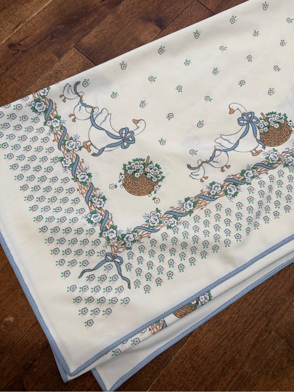 Blue & White Goose Print Tablecloth - Home Dining 55”x68”